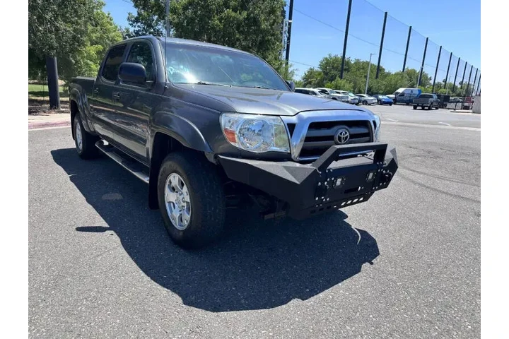 $19250 : 2010 Tacoma V6 image 3