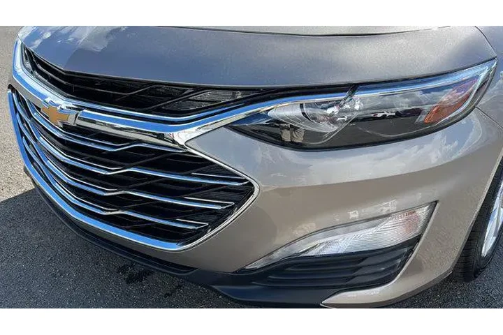 $21984 : Chevrolet Malibu 2024 LT 4dr image 9