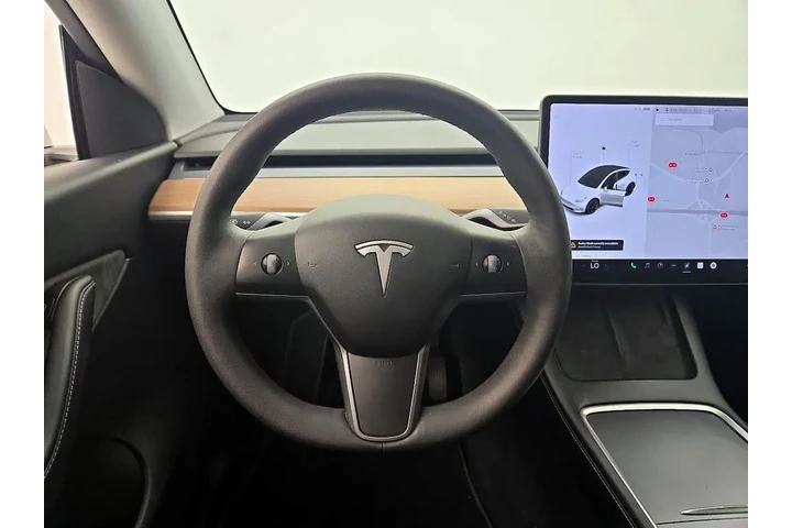 $29998 : Tesla Model Y 2022 AWD Long image 10