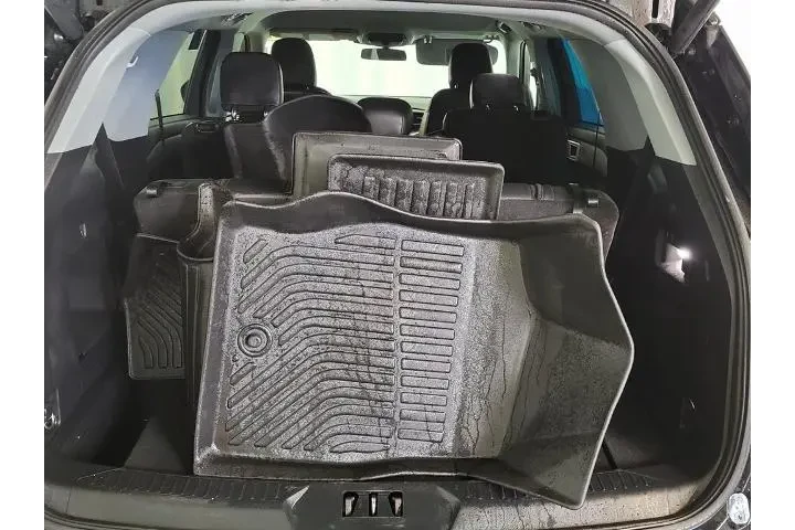 $25940 : Ford Explorer 2023 AWD XLT 4 image 5