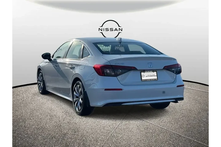 $20995 : Honda Civic 2024 LX 4dr Seda image 8