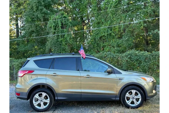 $7990 : 2013 Escape SE image 9