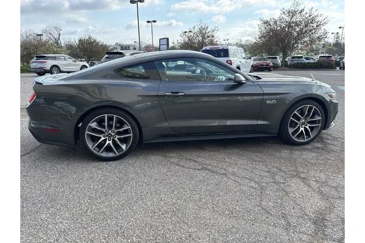 $30000 : Ford Mustang 2017 GT 2dr Fas image 8