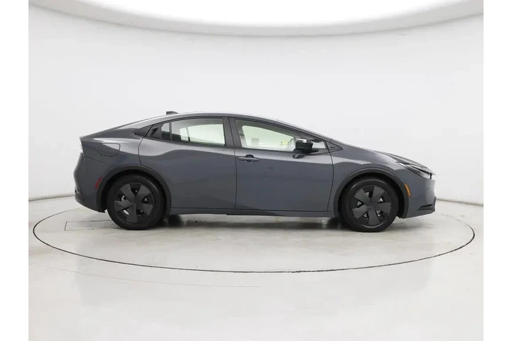 $32998 : Toyota Prius Plug-in Hybrid image 7