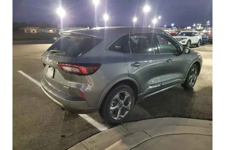 $23995 : Ford Escape 2023 AWD ST-Line image 4