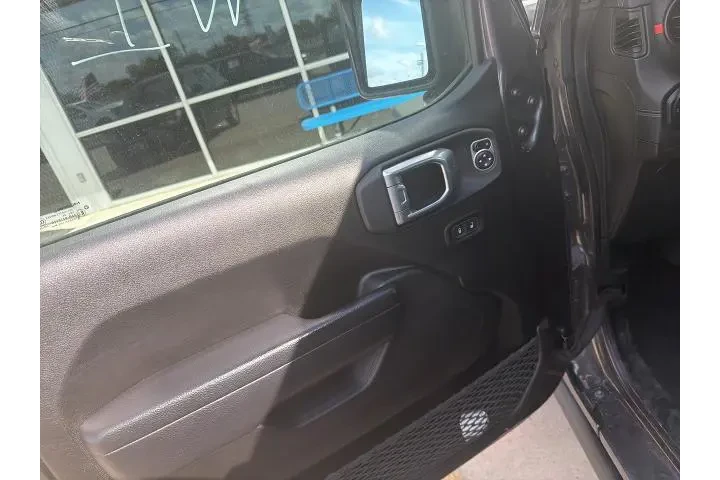 $36191 : Jeep Wrangler 2024 4x4 Rubic image 9