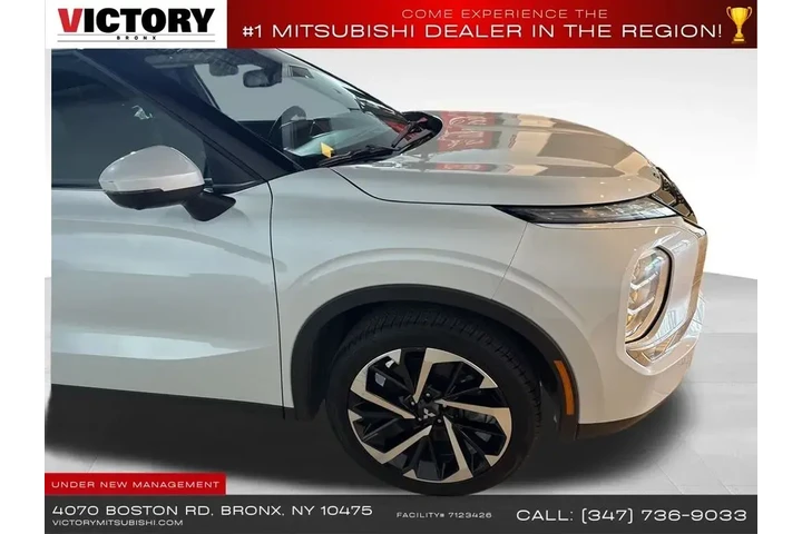 $20695 : Mitsubishi Outlander 2024 SE image 10