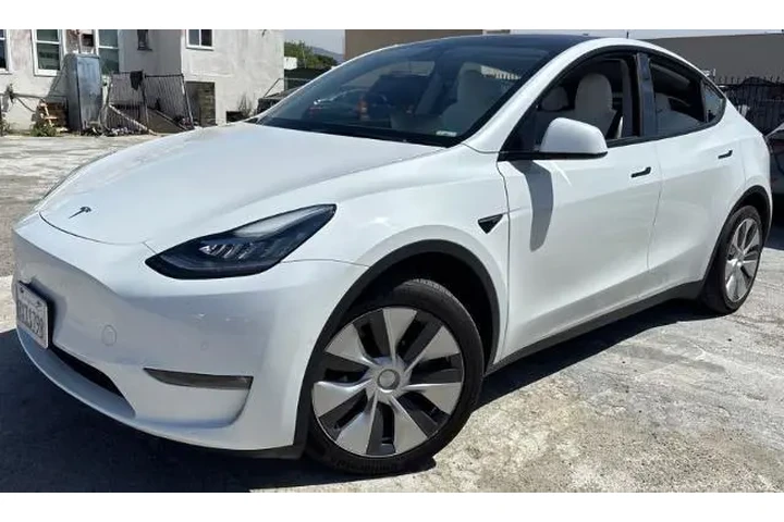 $31800 : Tesla Model Y 2021 AWD Long image 1