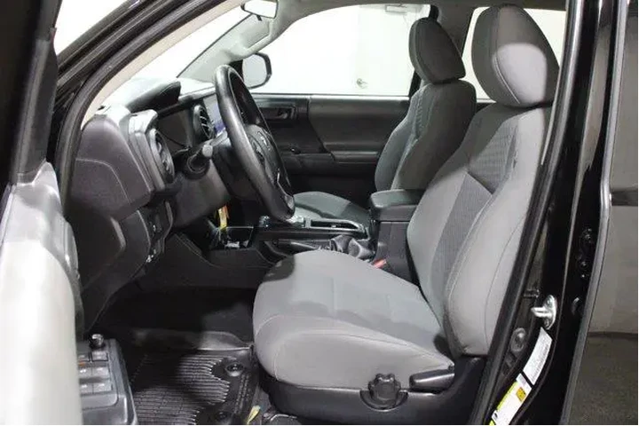 $35998 : Toyota Tacoma 2023 4x4 Trail image 3