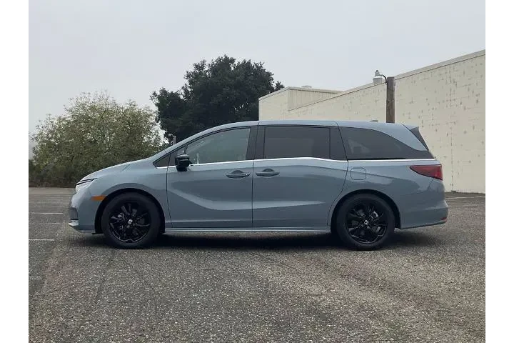 $45888 : Honda Odyssey 2023 Sport 4dr image 3