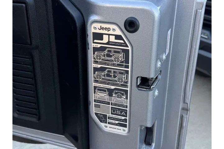 $29127 : Jeep Wrangler Unlimited 2020 image 10