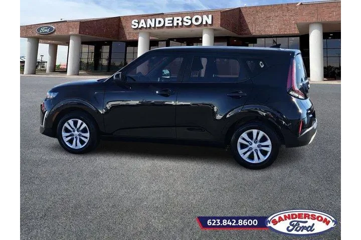 $17888 : Kia Soul 2023 LX 4dr Crossov image 6