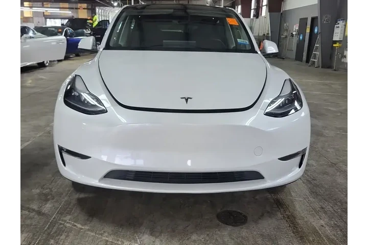 $25990 : Tesla Model Y 2023 4dr Cross image 2