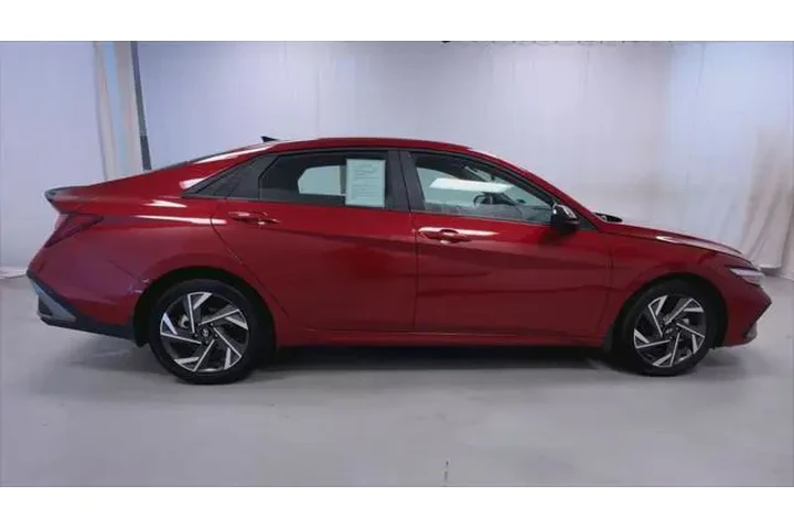 $19995 : Hyundai ELANTRA 2025 SEL Spo image 9