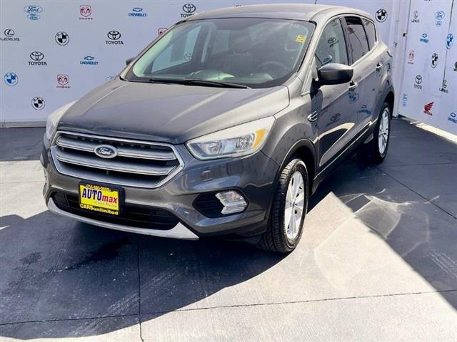 Used 2017 Escape SE FWD for s image 7