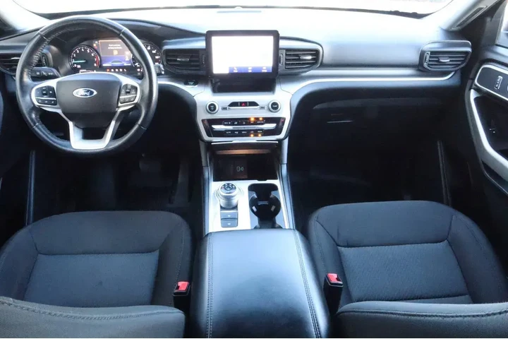 $28092 : Ford Explorer 2022 XLT 4dr S image 3