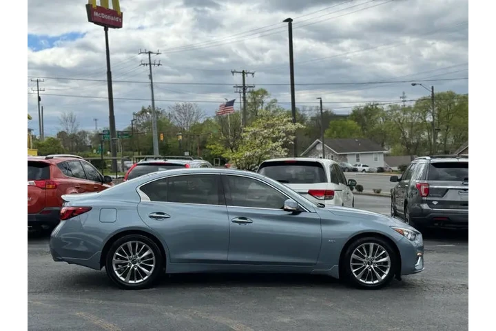 2019 Q50 3.0T Luxe image 6