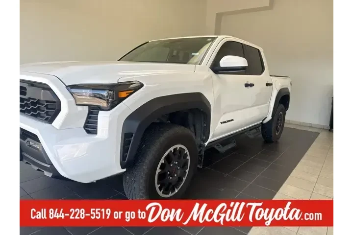 $39742 : Toyota Tacoma 2024 4x4 SR5 4 image 3