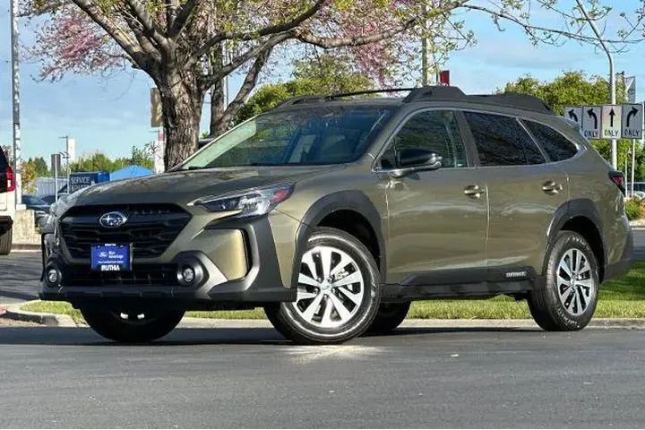 $28995 : Subaru Outback 2024 AWD Onyx image 1