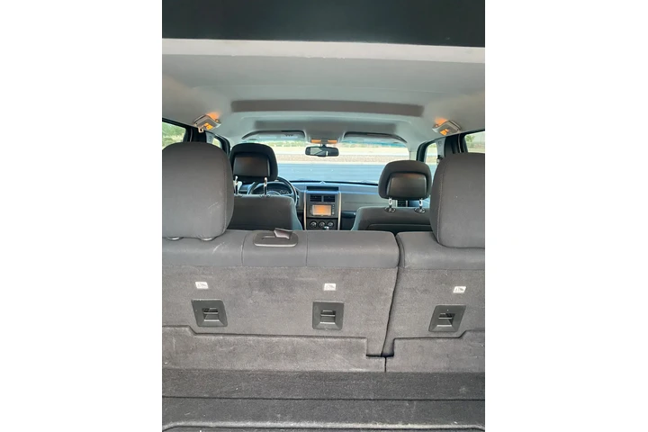 $6500 : 2012 jeep liberty image 6
