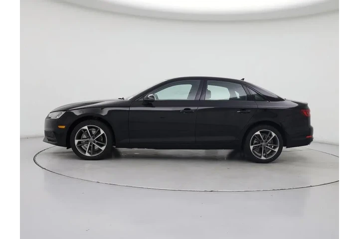 $20998 : Audi A4 2019 Titanium 40 TFS image 3