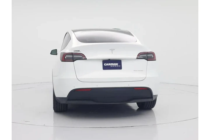$29998 : Tesla Model Y 2022 AWD Long image 6