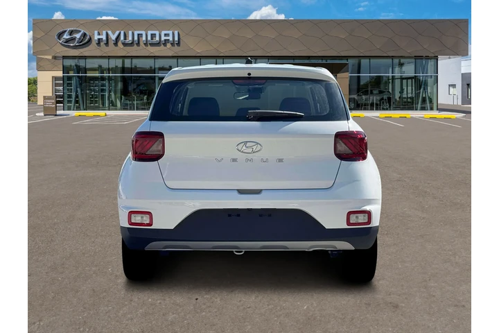 $20995 : Hyundai VENUE 2026 SE 4dr Cr image 6