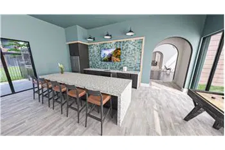 $2180 : Rental property with 2 bedro image 7