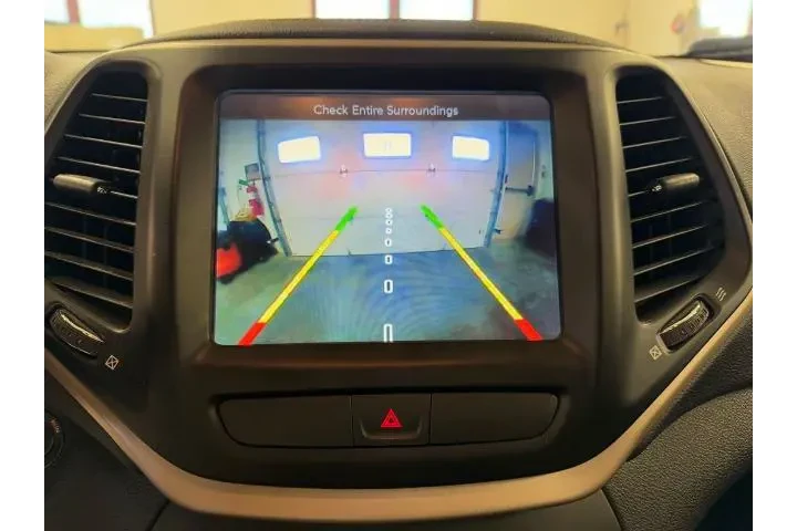 $17491 : Jeep Cherokee 2017 4x4 Limit image 9