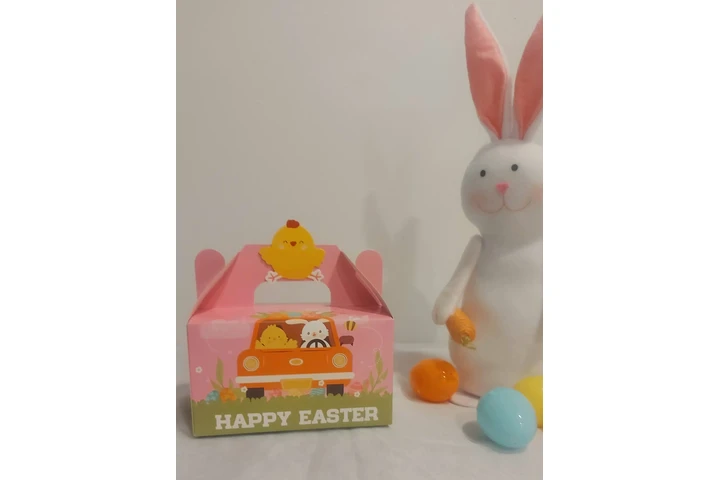 $7 : Easter Treat Box with Peeps image 2