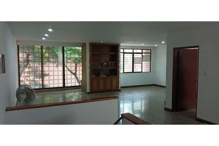 $1850000 : ALQUILO APARTAMENTO CALI NORTE image 3