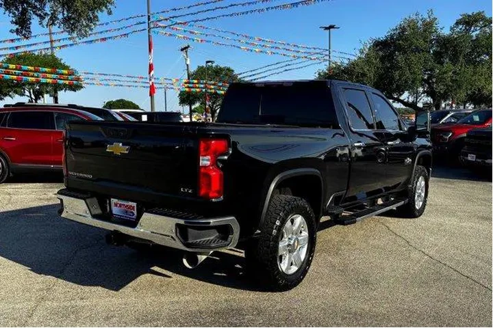 $39977 : Chevrolet Silverado 2500HD 2 image 7