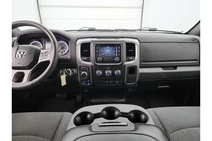 $27998 : Ram 1500 Classic 2021 4x4 Wa image 9