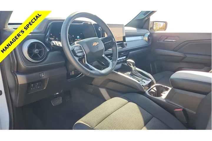 $33427 : Chevrolet Colorado 2024 4x4 image 9