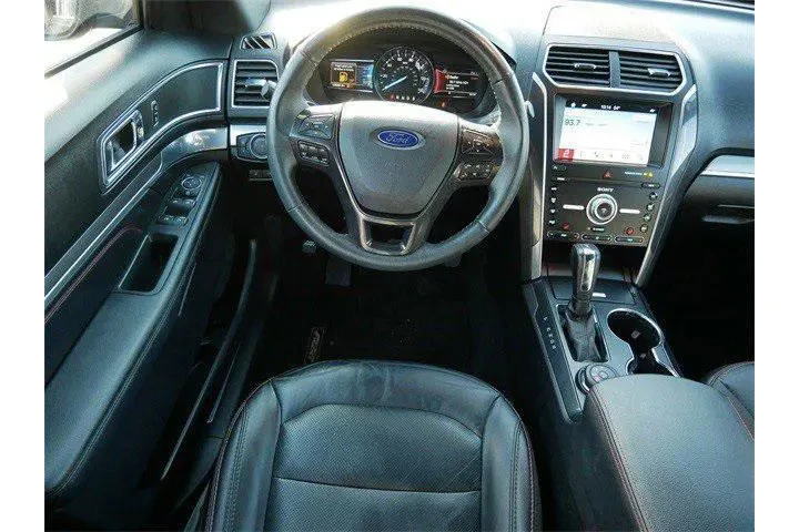 $19989 : Ford Explorer 2019 AWD Sport image 10