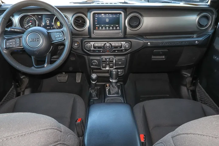 $26988 : 2023 Wrangler 4xe 4x4 image 10