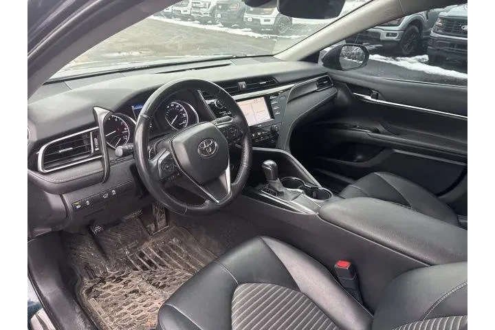 $21000 : Toyota Camry 2020 SE Nightsh image 9