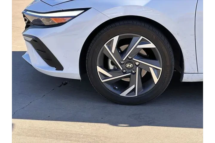 $20536 : Hyundai ELANTRA 2025 SEL Spo image 7