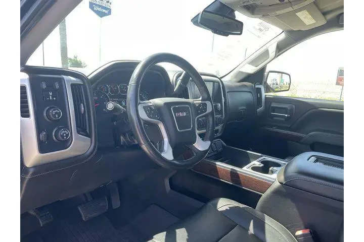 $33225 : GMC Sierra 1500 2018 4x4 SLT image 10
