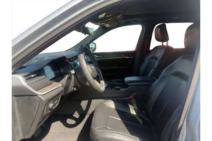 $36260 : Jeep Grand Cherokee 2024 4x4 image 10