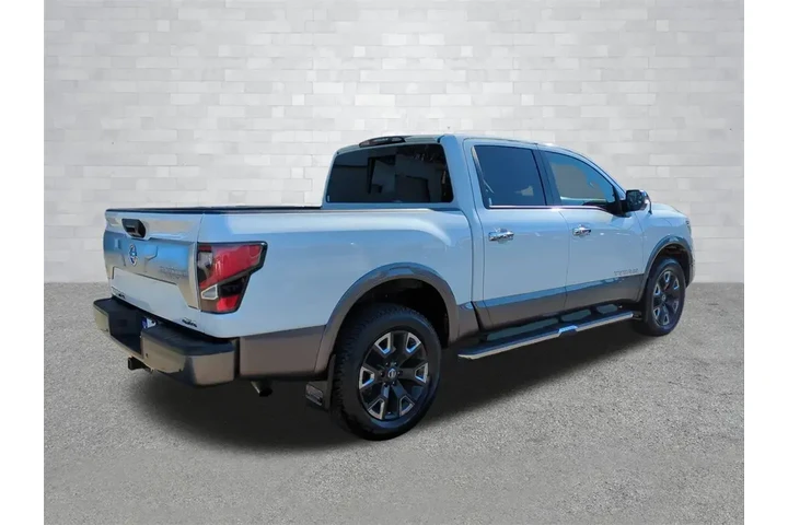 $30955 : Nissan Titan 2021 4x4 Platin image 4