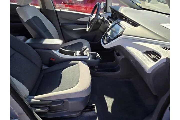 $16992 : Chevrolet Bolt EV 2021 LT 4d image 4