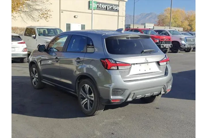 $21360 : Mitsubishi Outlander Sport 2 image 5