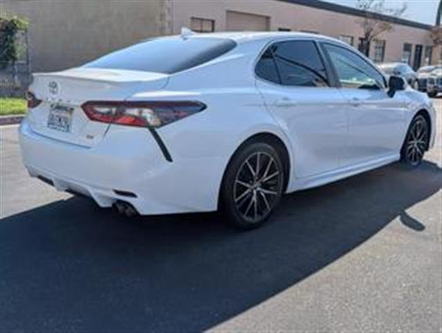 $25990 : 2021 TOYOTA CAMRY2021 TOYOTA image 4