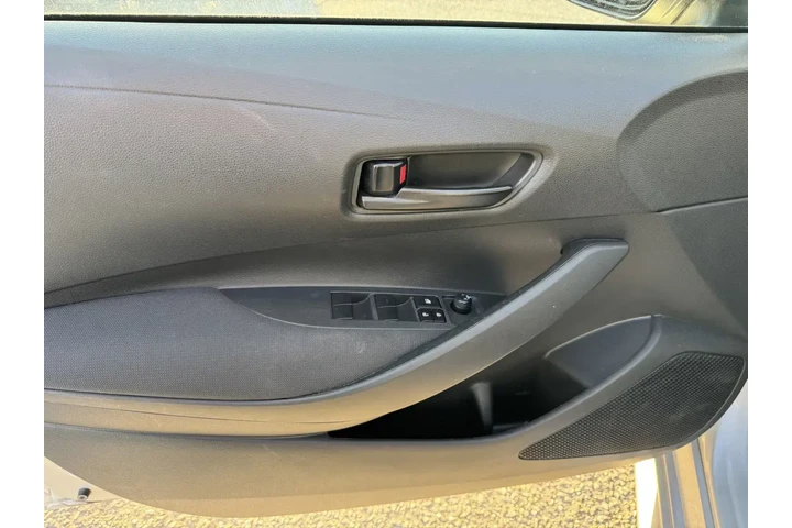 $18735 : Toyota Corolla 2024 LE 4dr S image 10