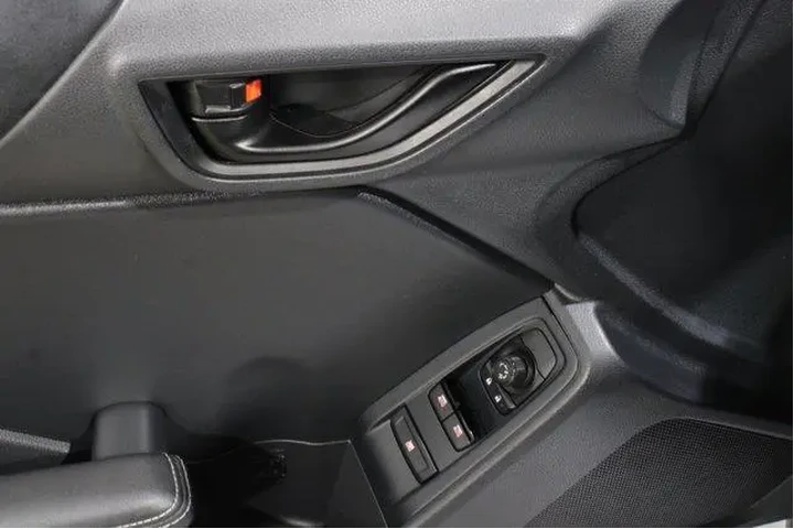 $30998 : Toyota GR86 2023 Premium 2dr image 7