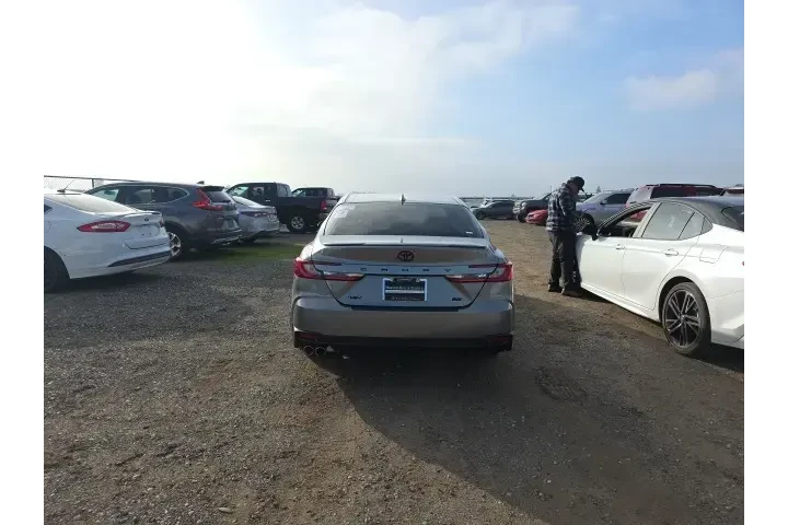 $32800 : Toyota Camry 2025 SE 4dr Sed image 5