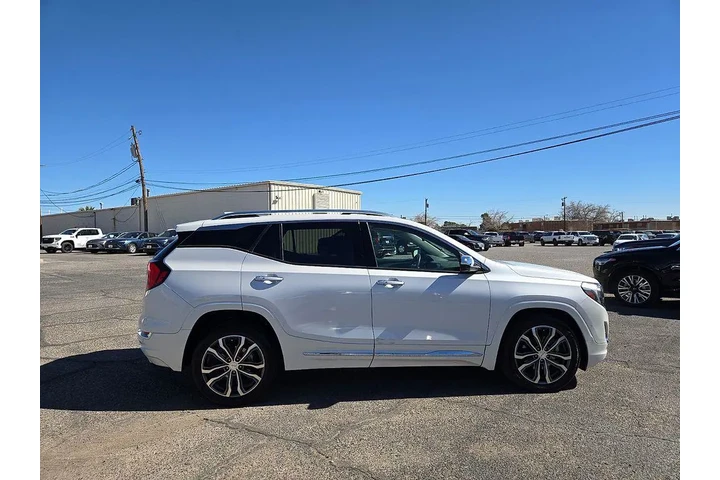 $23995 : GMC Terrain 2020 Denali 4dr image 2