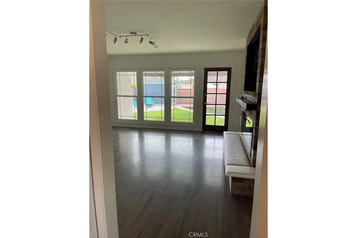 $900 : Beautiful Home...LAKEWOOD,CA image 2