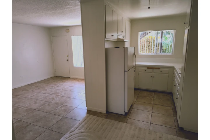 $1950 : Apartamento 1br en SD 92104 image 8